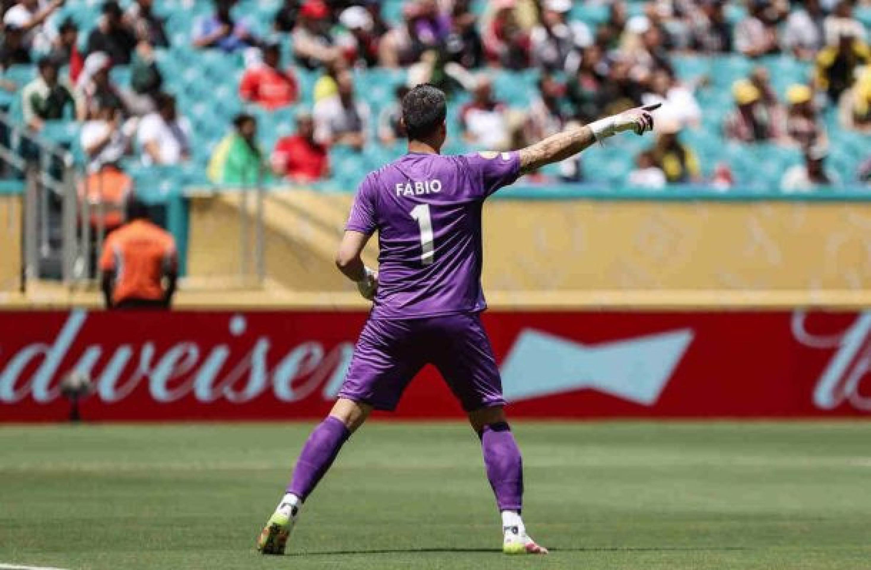 Fábio, do Fluminense, supera lenda Buffon em quesito; saiba