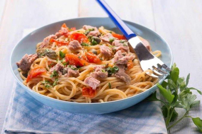 Espaguete com atum (Imagem: marco mayer | Shutterstock) -  (crédito: EdiCase)