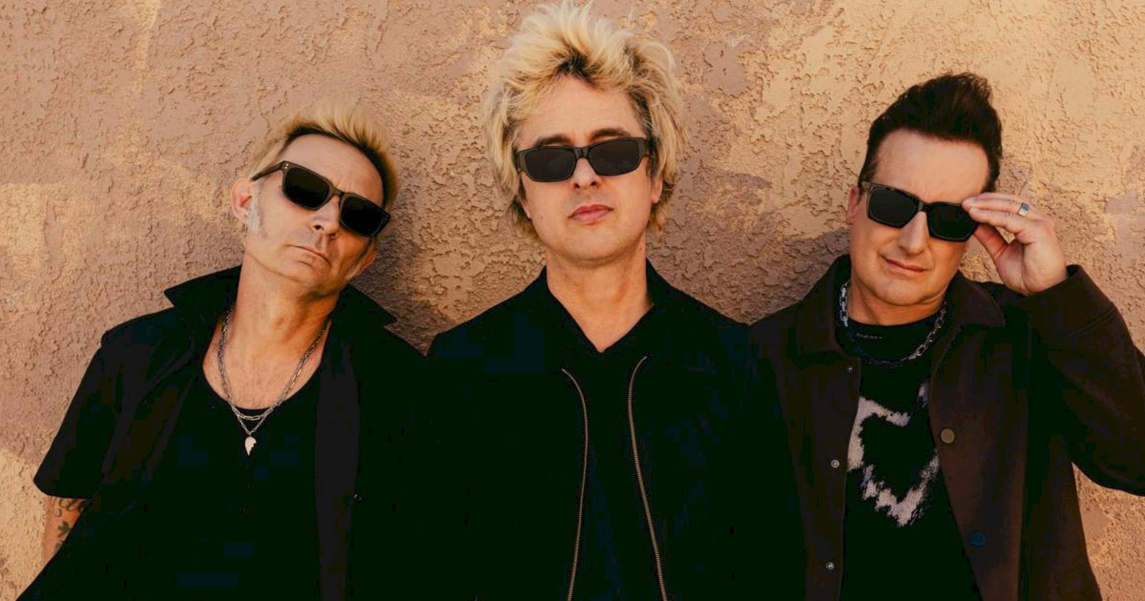 Green Day lança 'Saviors' em edição especial de disco de vinil amarelo