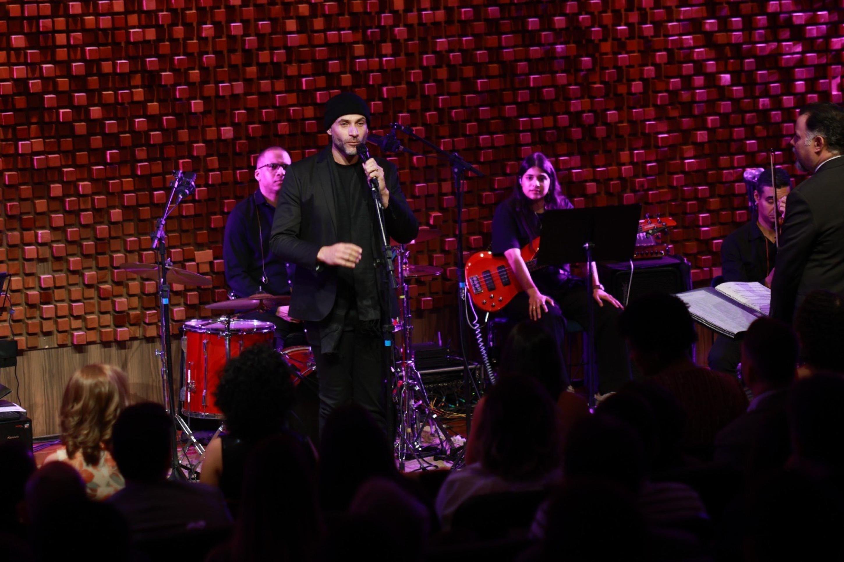 Joel Mesquita conduz recital no Teatro Nacional