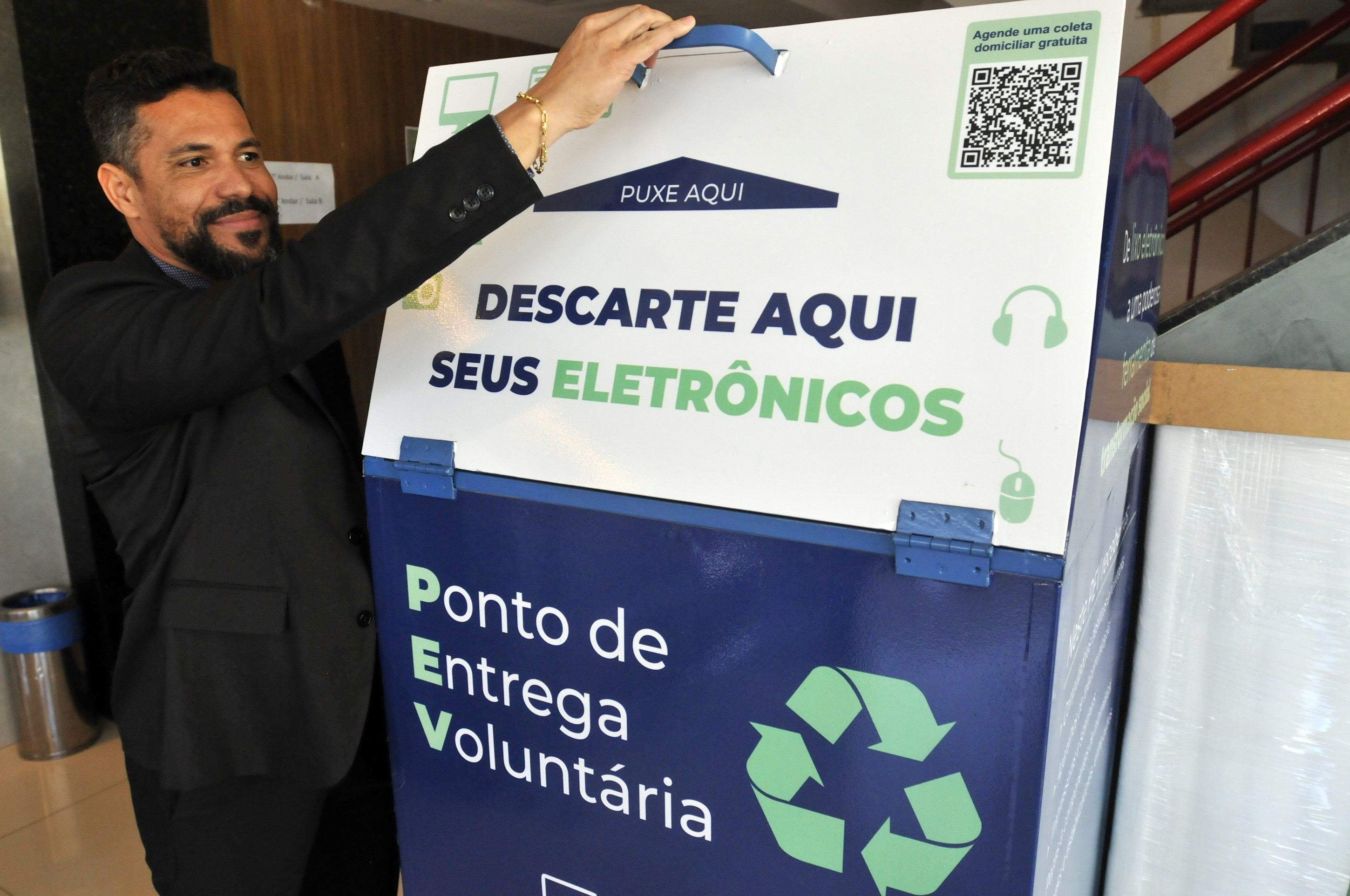 Descarte e destinação de lixo eletroeletrônico ainda é um desafio Descarte e destinação de lixo eletroeletrônico ainda é um desafio