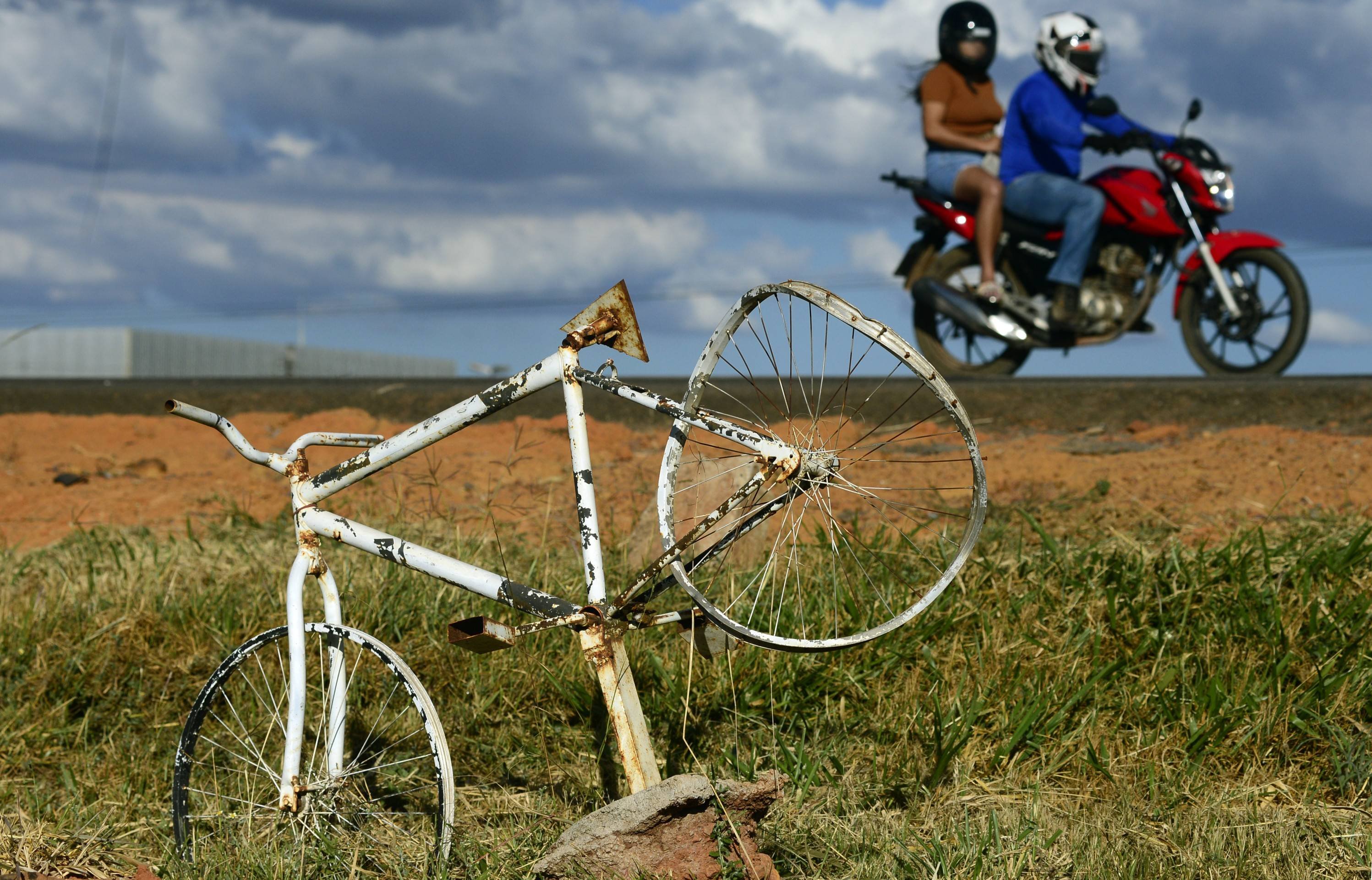 Para ninguém esquecer: trânsito mata mais do que armas de fogo no DF