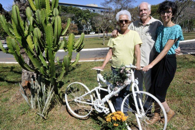 Pérsio define a saudade como 