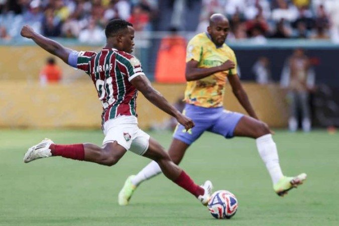 Arias em ação pelo Fluminense no empate, sem gols, com o Mamelodi - (crédito: Foto: Lucas Merçon/Fluminense) Arias em ação pelo Fluminense no empate, sem gols, com o Mamelodi - (crédito: Foto: Lucas Merçon/Fluminense)