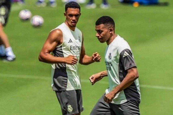 Questão física de Mbappé depois de se recuperar de gastroenterite assustou em volta aos treinos do Real Madrid - (crédito: Foto: Divulgação / Real Madrid) Questão física de Mbappé depois de se recuperar de gastroenterite assustou em volta aos treinos do Real Madrid - (crédito: Foto: Divulgação / Real Madrid)