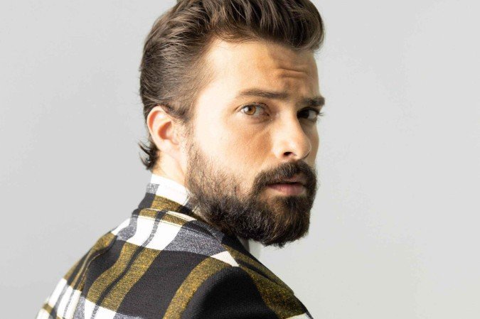 Victor Sparapane, ator - (crédito: VoxAthena) Victor Sparapane, ator - (crédito: VoxAthena)