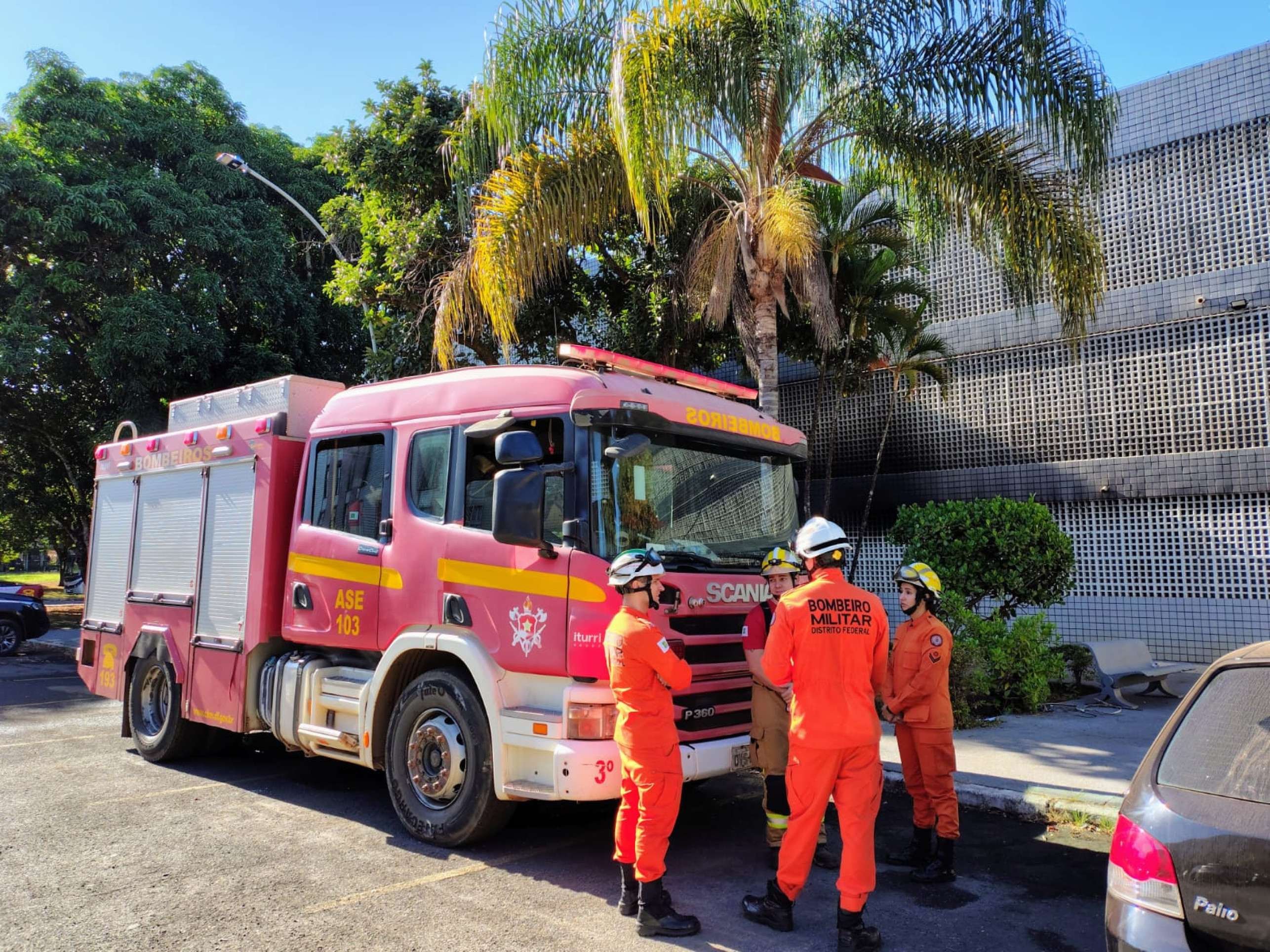 Idoso morre em incêndio em apartamento na SQS408, na madrugada desta sexta-feira (27/6)
