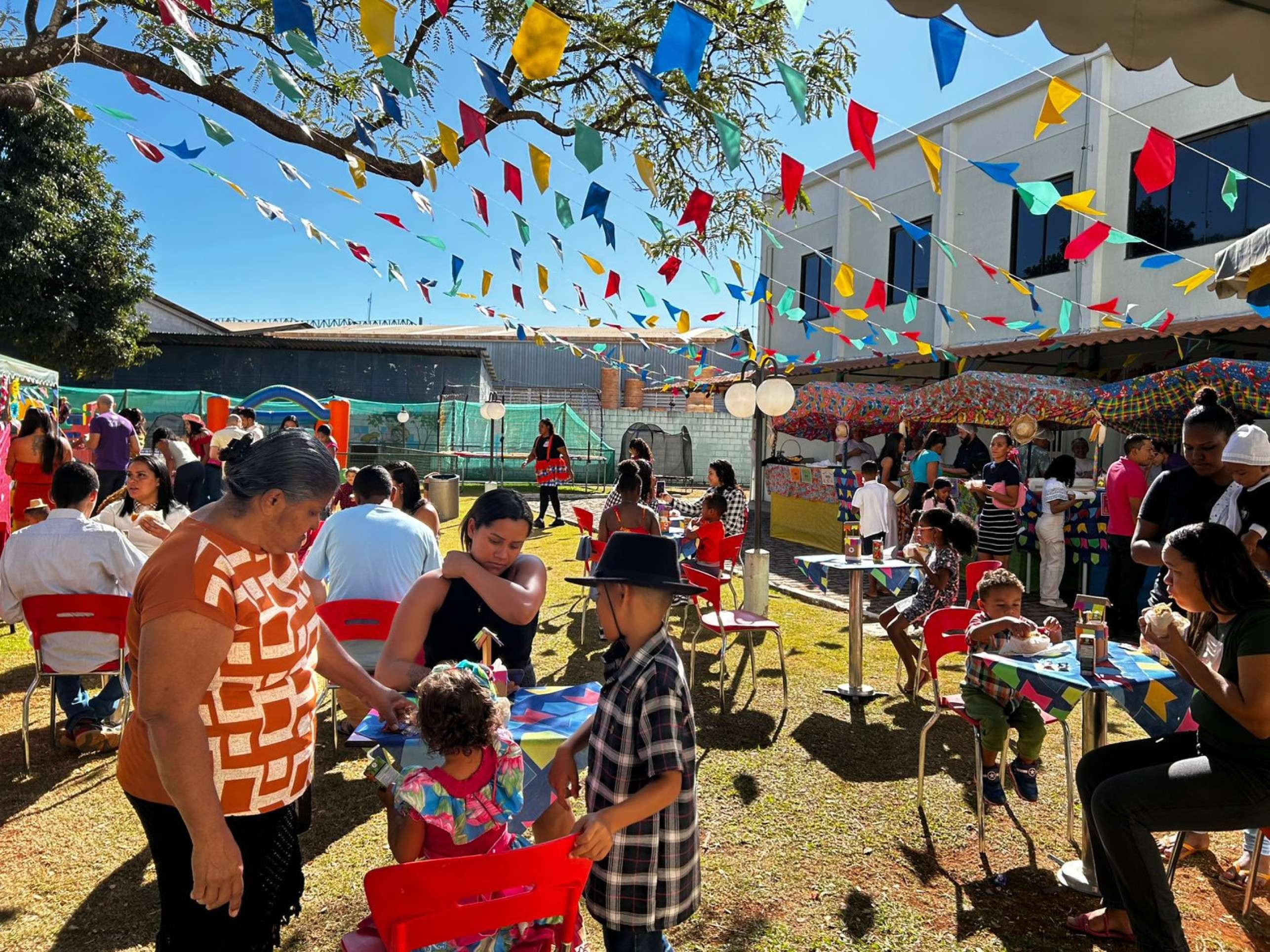 Comidas típicas, forró e quadrilhas animam o fim de semana dos brasilienses 