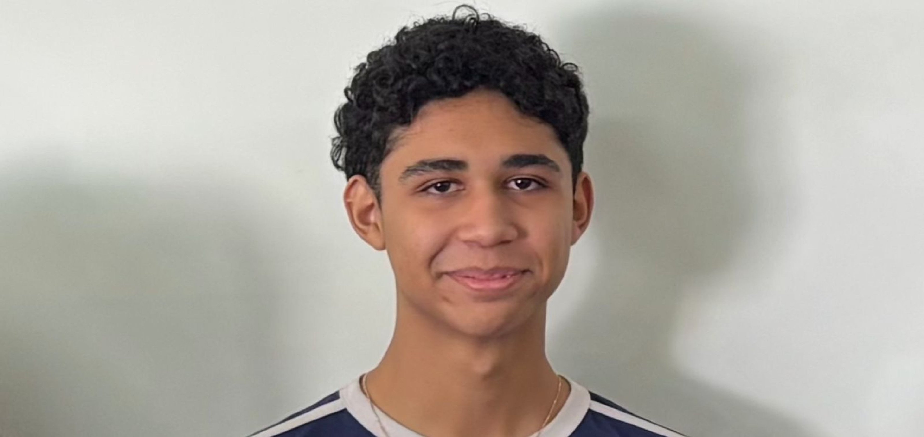 Ádryan Isaque estudou com os colegas para o exame.