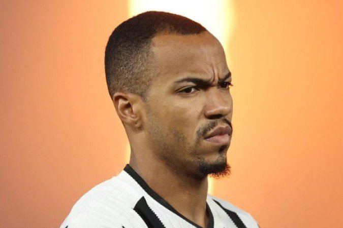 FREITAS - Demonstrou falta de pontaria na hora do arremate e passou batido por Paulinho no gol do Palmeiras. NÃ£o estava nos melhores dias. Pode ser tirado para vilÃ£o. Saiu, no fim, para a entrada de Cabral - NOTA: 5,0 - Foto: Vitor Silva/Botafogo