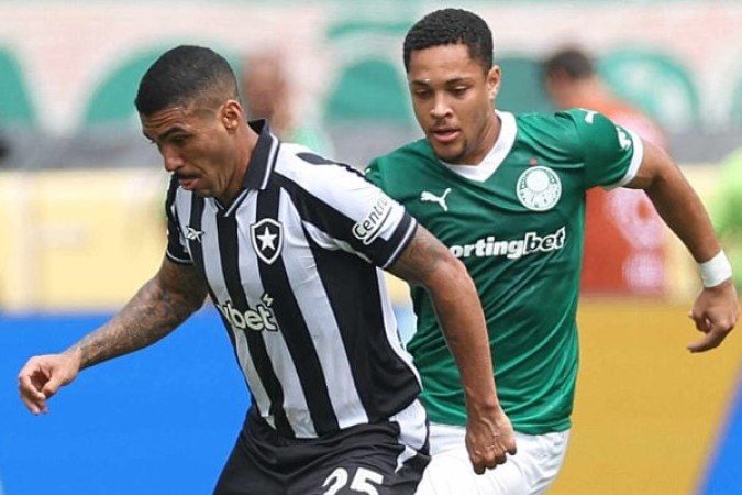 VITOR ROQUE - Apesar da entrega e da vontade, mostrou afobação nas ações ofensivas e acabou anulado pela zaga do Botafogo. Permaneceu em campo além do ideal e demorou a ser substituído — Luighi entrou apenas aos 18 minutos da etapa final. Nota: 4,0 Foto: Vitor Silva/Botafogo