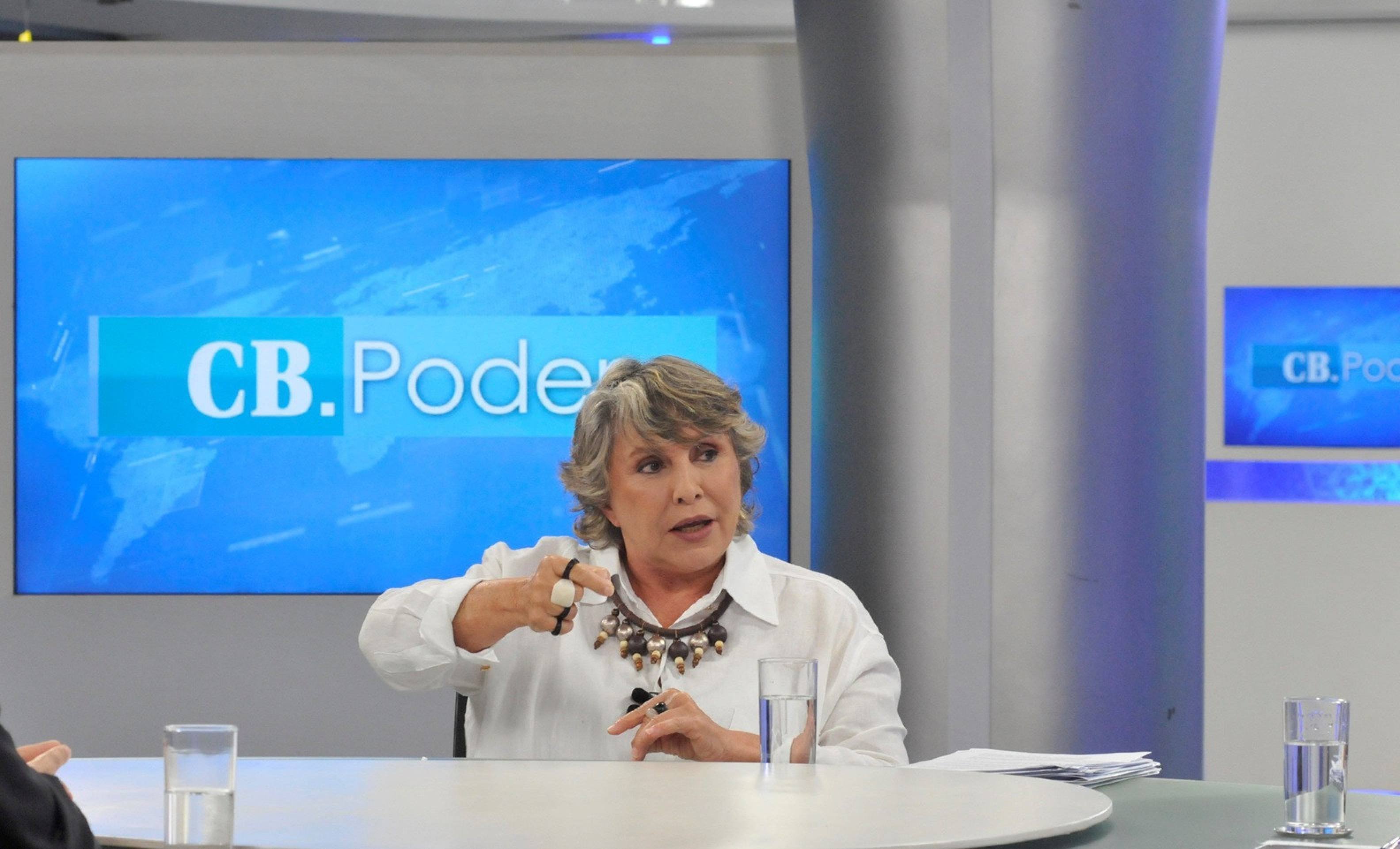 28/02/2025. Guilherme Felix CB/DA Press.  A deputada Érika Kokay (PT/DF), membro da Comissão de Constituição e Justiça da Câmara Federal, é a entrevistada do CB.Poder.  Na bancada: Denise Rothenburg e Carlos Alexandre de Souza. 