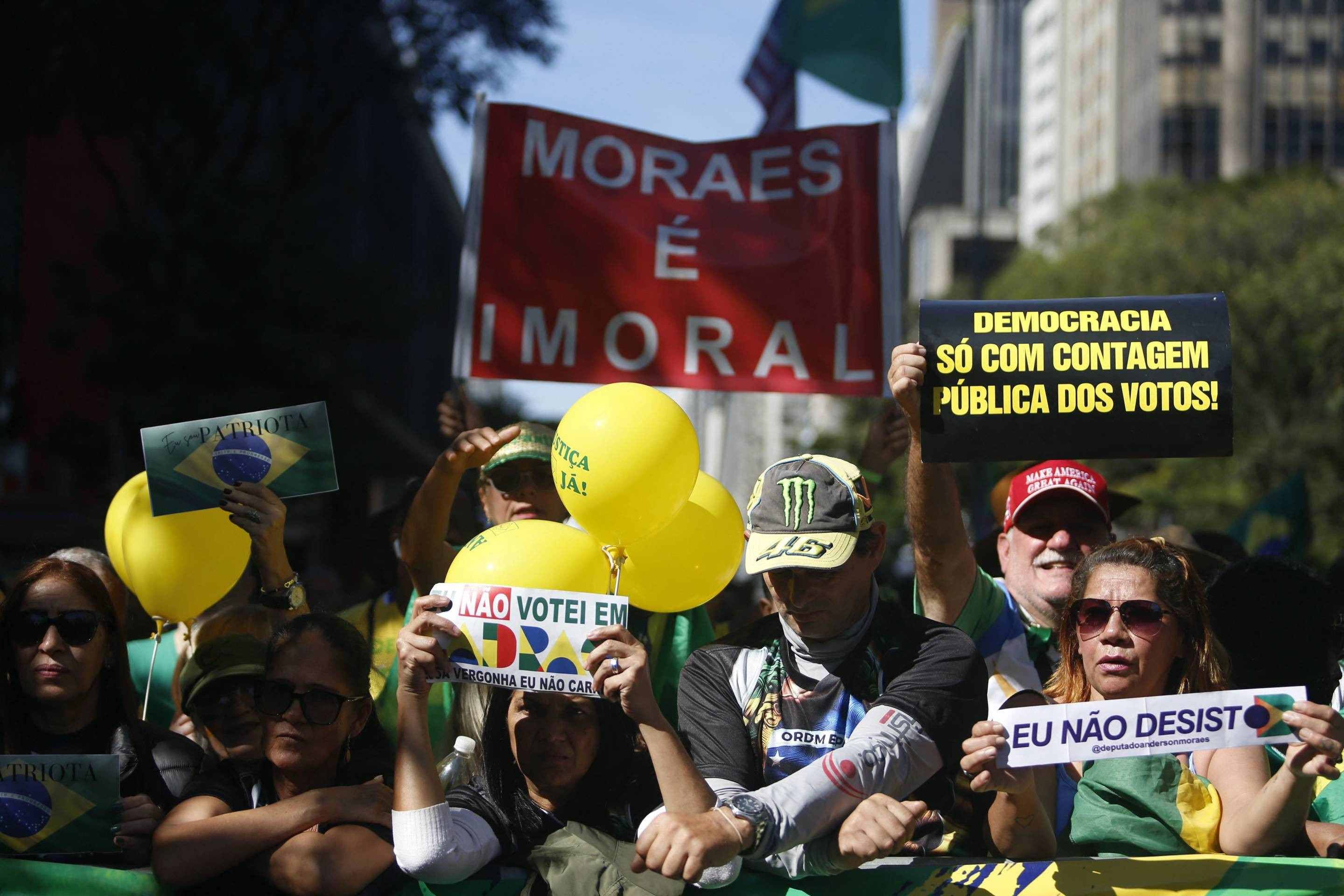  Supporters of Brazils former President Jair Bolsonaro attend a rally on Paulista Avenue in Sao Paulo, Brazil, on June 29, 2025. Former Brazilian President Jair Bolsonaro called on his supporters on Sunday to demonstrate in Sao Paulo in the name of 