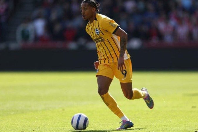 João Pedro em ação pelo Brighton na última temporada -  (crédito: Foto: Richard Heathcote/Getty Images)