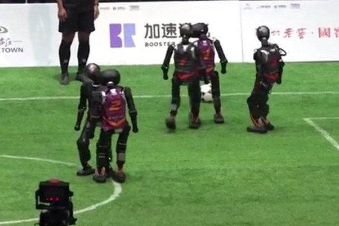 China sedia primeiro campeonato de futebol sem interferência humana - (crédito: Foto: Reprodução) China sedia primeiro campeonato de futebol sem interferência humana - (crédito: Foto: Reprodução)