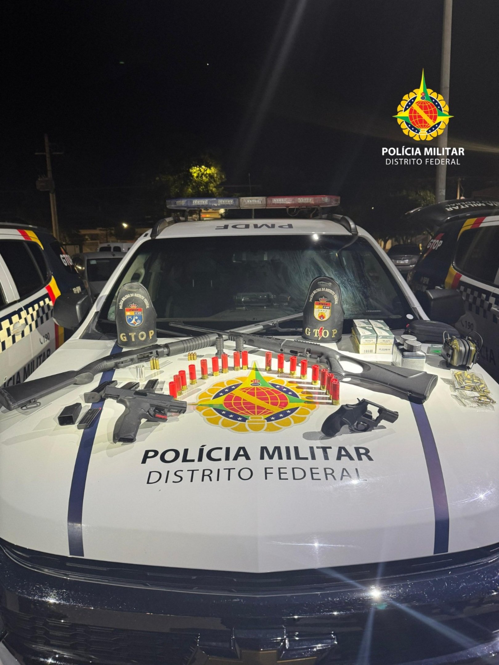 O homem era registrado como CAC e tinha um arsenal dentro de casa