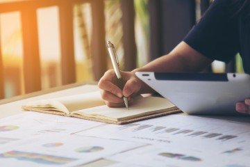 Pesquisa aponta que semana escolar de quatro dias pode trazer mais prejuízos do que benefícios para os estudantes -  (crédito: Freepik)