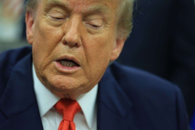 Donald Trump ao ser questionado sobre armas para a Ucrânia disse que 