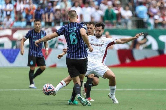 MARTINELLI - Apertou bem no lance que originou o gol do Fluminense. Fez um bom jogo, não dando espaço na marcação. Lesionado, saiu na etapa final. NOTA 7,5. Foto: LUCAS MERÇON / FLUMINENSE F.C.