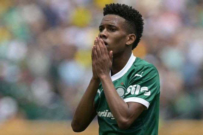 Estêvão na Copa do Mundo de Clubes: quatro jogos e nenhum gol ou assistência - (crédito: Juan Mabromata/AFP) Estêvão na Copa do Mundo de Clubes: quatro jogos e nenhum gol ou assistência - (crédito: Juan Mabromata/AFP)