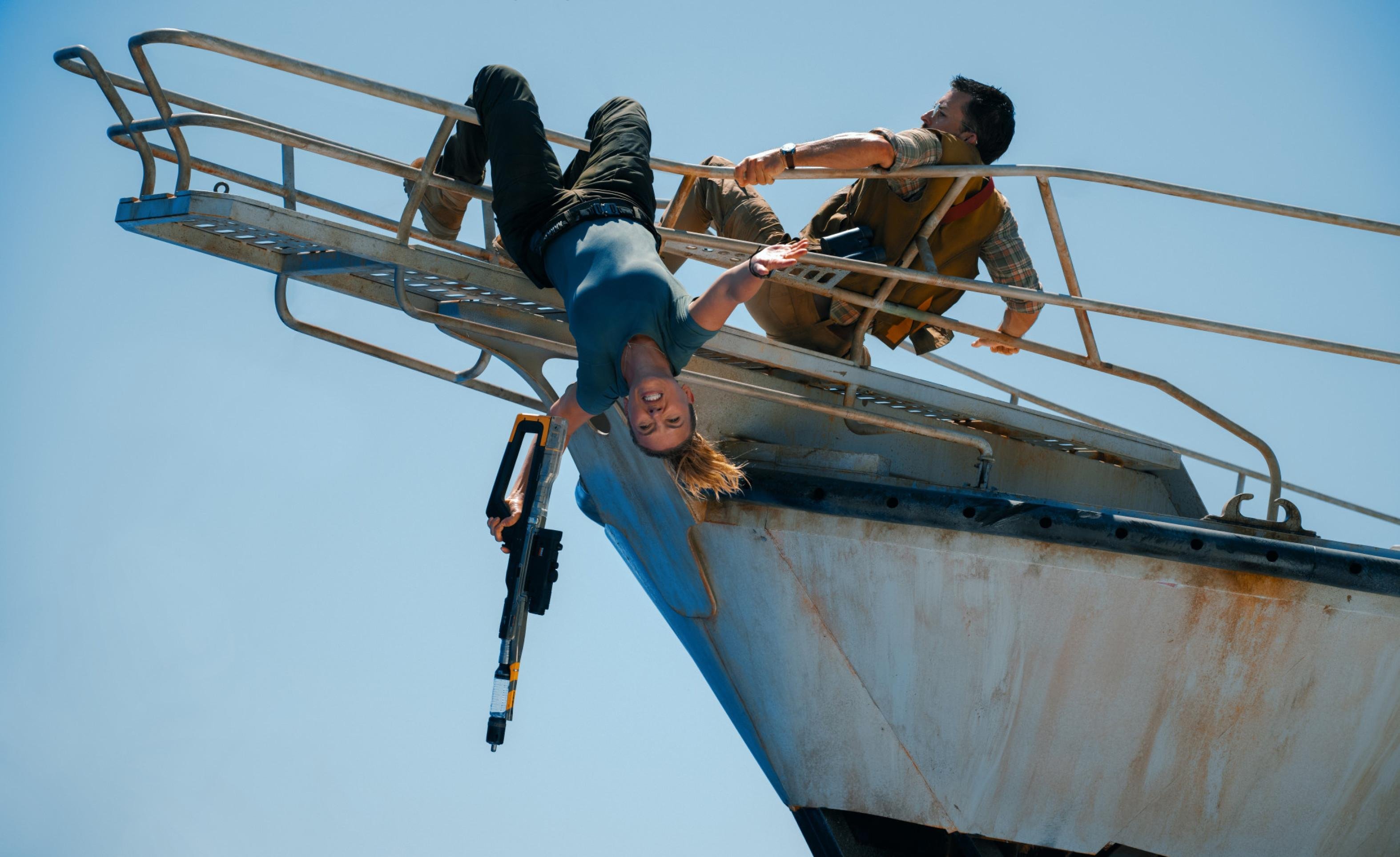 Monstros no comando em 'Jurassic World: recomeço' — leia a crítica