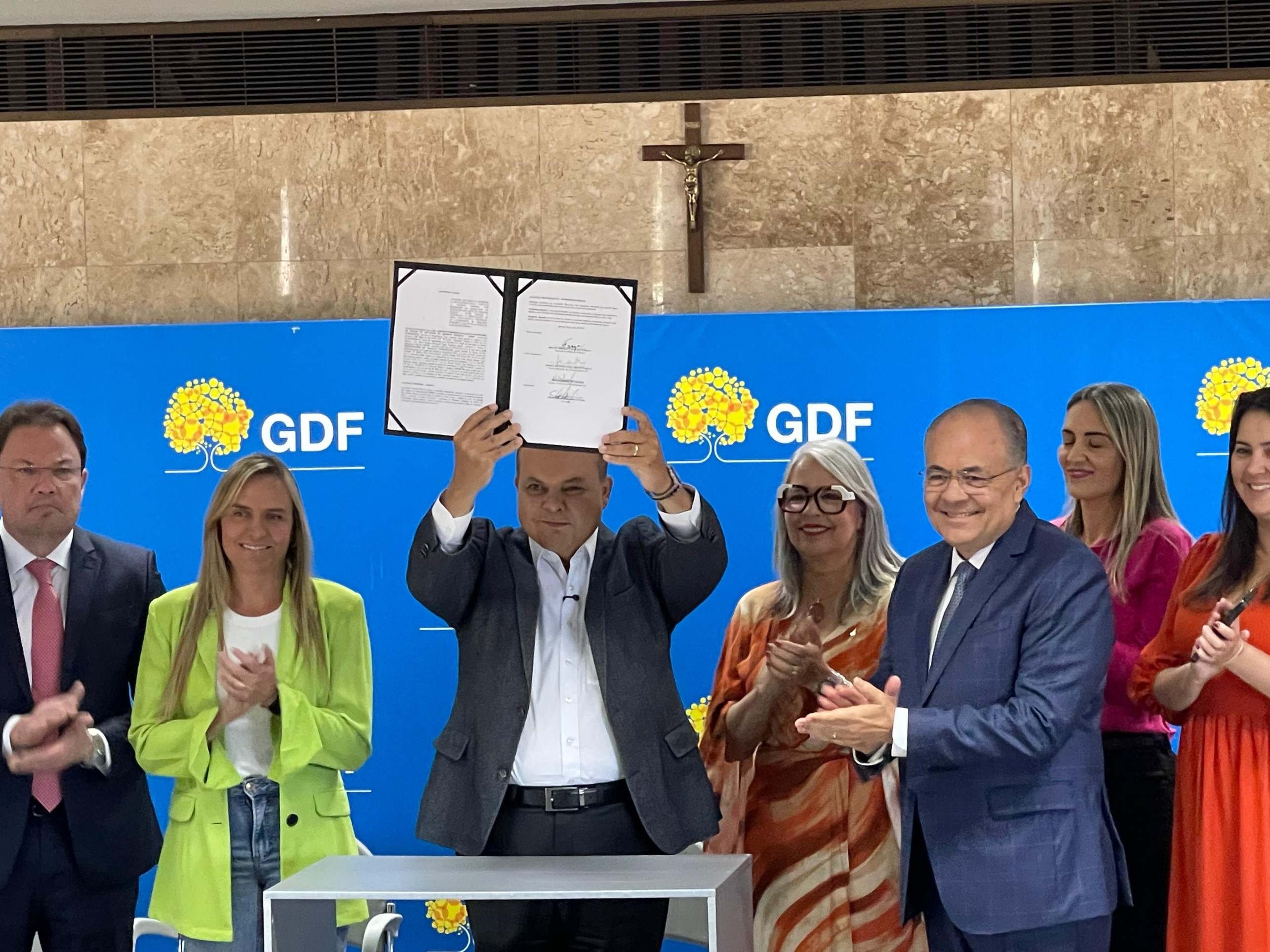 Usina fotovoltaica será construída no DF e vai abastecer 400 escolas