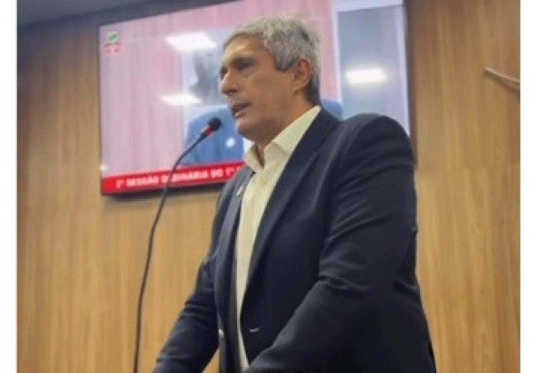 Aginaldo é casado com a deputada federal Carla Zambelli (PL-SP), atualmente considerada foragida da Justiça -  (crédito: ReproduÃ§Ã£o/Instagram)