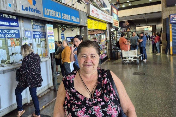 Jaíra Alves, 68 anos, disse que usaria o dinheiro para viajar Brasil afora, mas sem desconsiderar a importância dos investimentos. - (crédito: Marcelo Thompson Flores/CB/DA Press) Jaíra Alves, 68 anos, disse que usaria o dinheiro para viajar Brasil afora, mas sem desconsiderar a importância dos investimentos. - (crédito: Marcelo Thompson Flores/CB/DA Press)