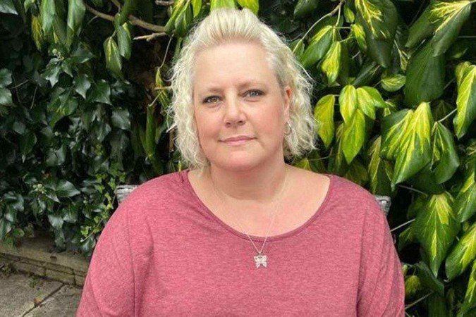 Meenakshi contou que no início tinha vergonha de falar sobre seus sintomas -  (crédito: BBC)