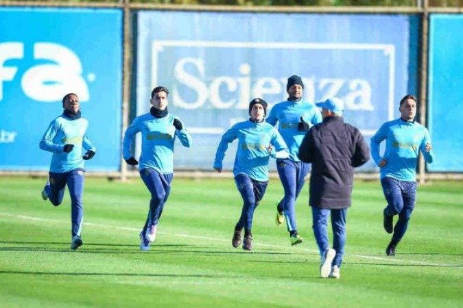Luan Cândido volta a fazer parte do elenco do Grêmio depois de desfecho negativo em tratativas por Caíque -  (crédito: Foto: Lucas Uebel / Grêmio FBPA)