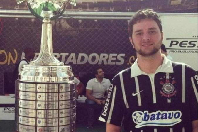 Publicitário morre após ser agredido durante roubo em passarela na Barra Funda - (crédito: Arquivo pessoal) Publicitário morre após ser agredido durante roubo em passarela na Barra Funda - (crédito: Arquivo pessoal)