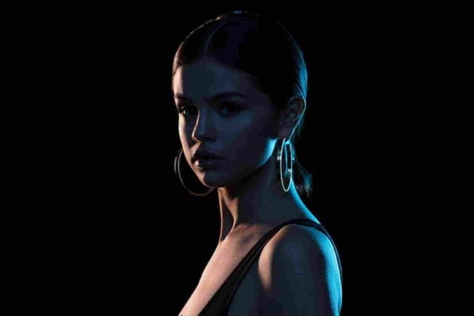 Selena Gomez revela desejo de feat com Ariana Grande -  (crédito: TMJBrazil)