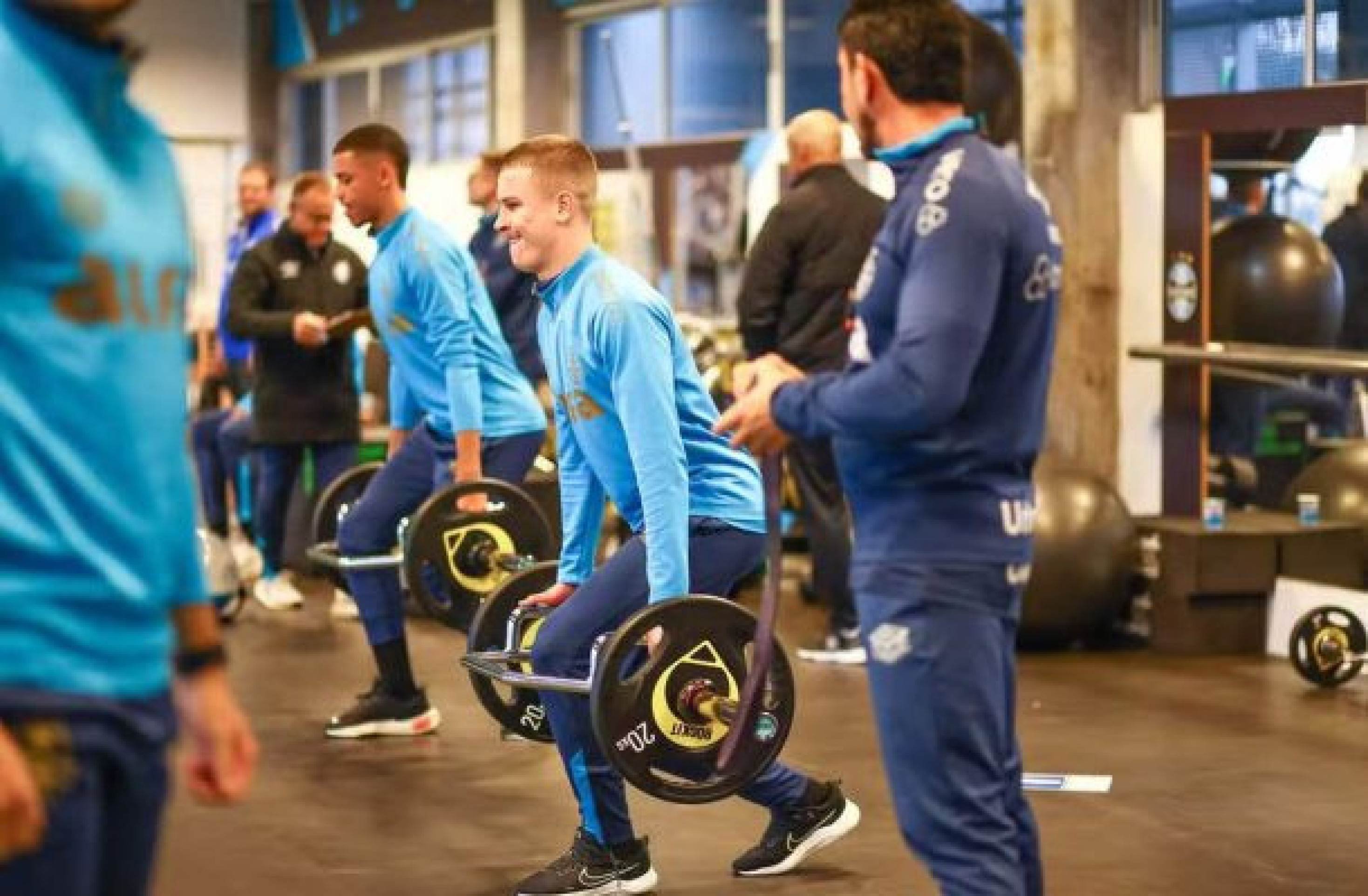 Grêmio deve ter a volta de dois laterais-direitos antes da retomada dos jogos