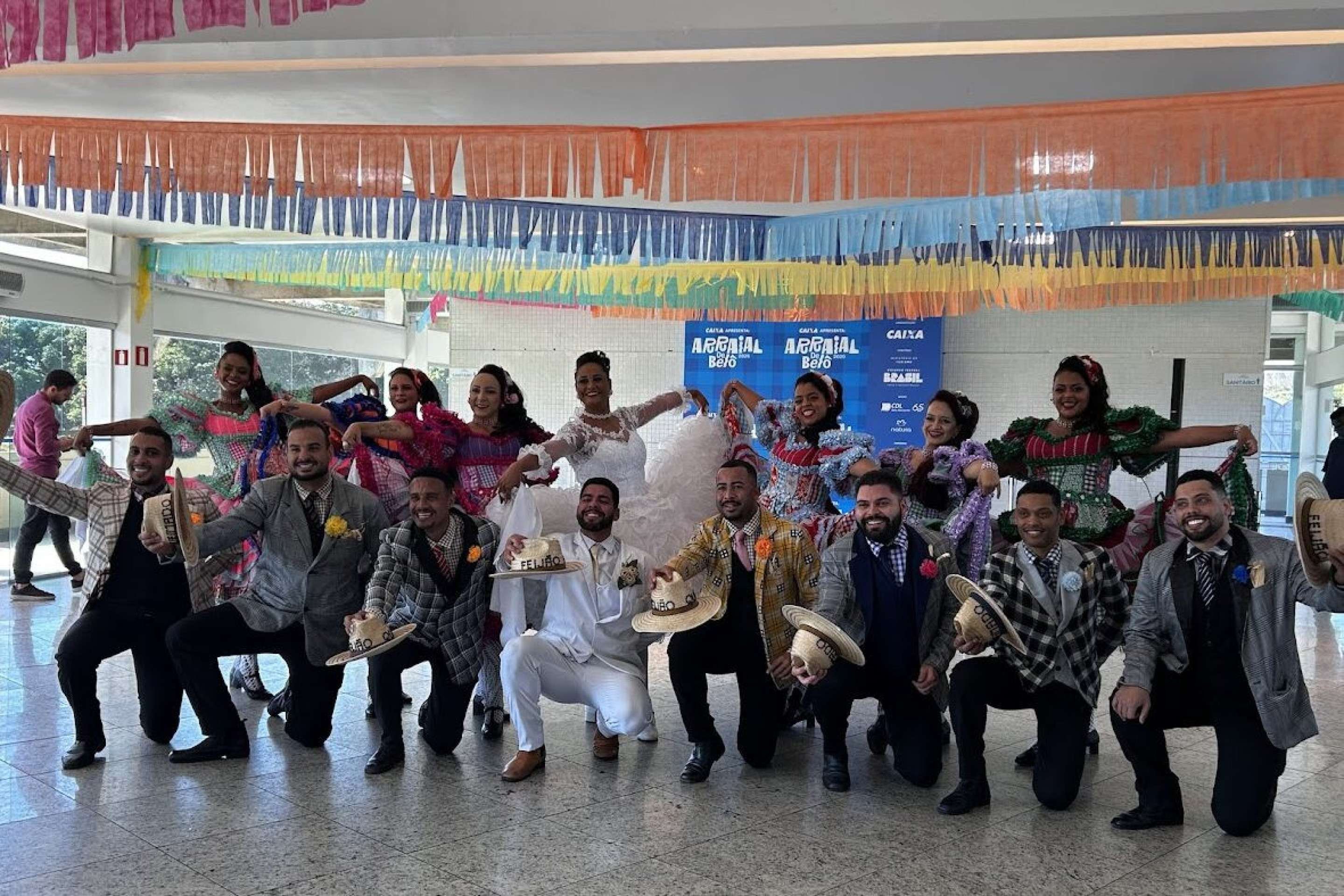Quadrilhas juninas são protagonistas do Arraial de Belô