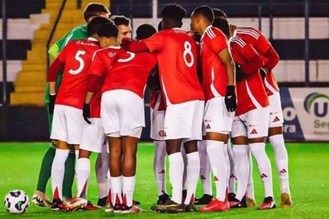Jogadores do Internacional unidos antes do duelo contra o Corinthians  -  (crédito: Foto: Rafaela Frison / SC Internacional)