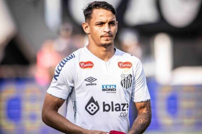 Santos pode receber dinheiro por negociação de atacante  -  (crédito: Foto: Raul Baretta/ Santos FC.)