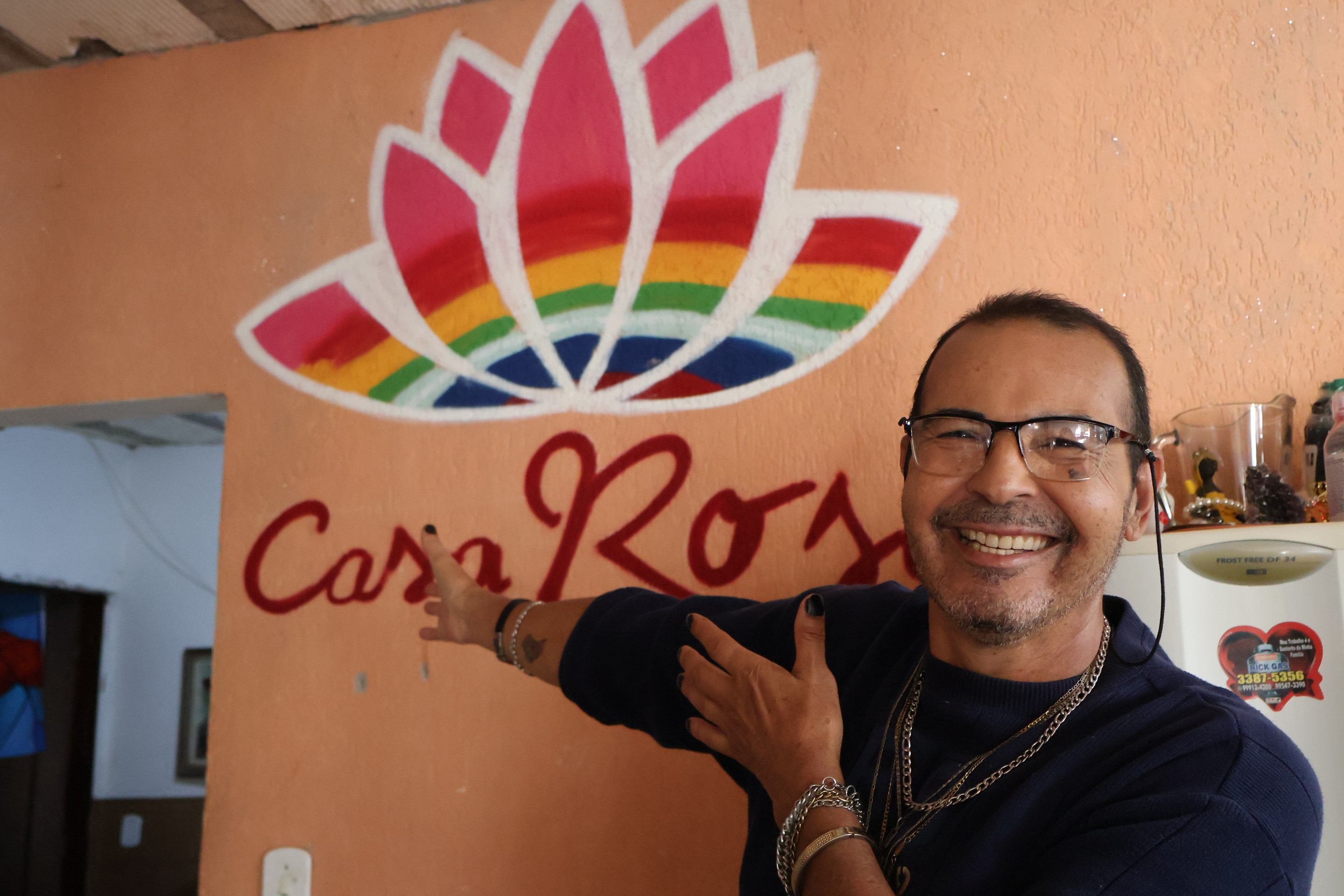 Casa Rosa realiza Festa de Natal com serviços gratuitos para LGBTQIA+