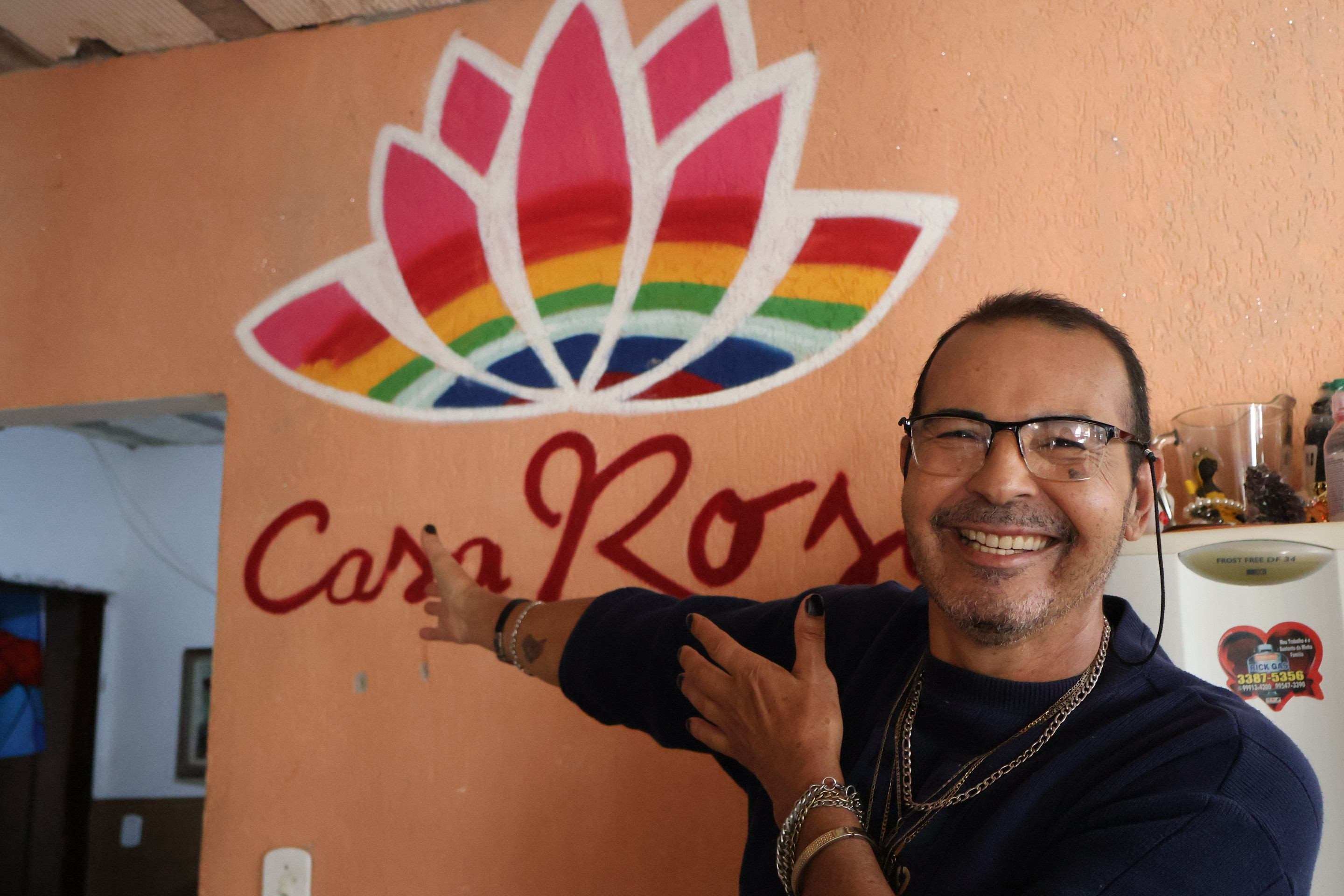 Na Casa Rosa, Marcos Venisson auxilia pessoas em situação de vulnerabilidade      -  (crédito:  Bruna Gaston CB/DA Press)