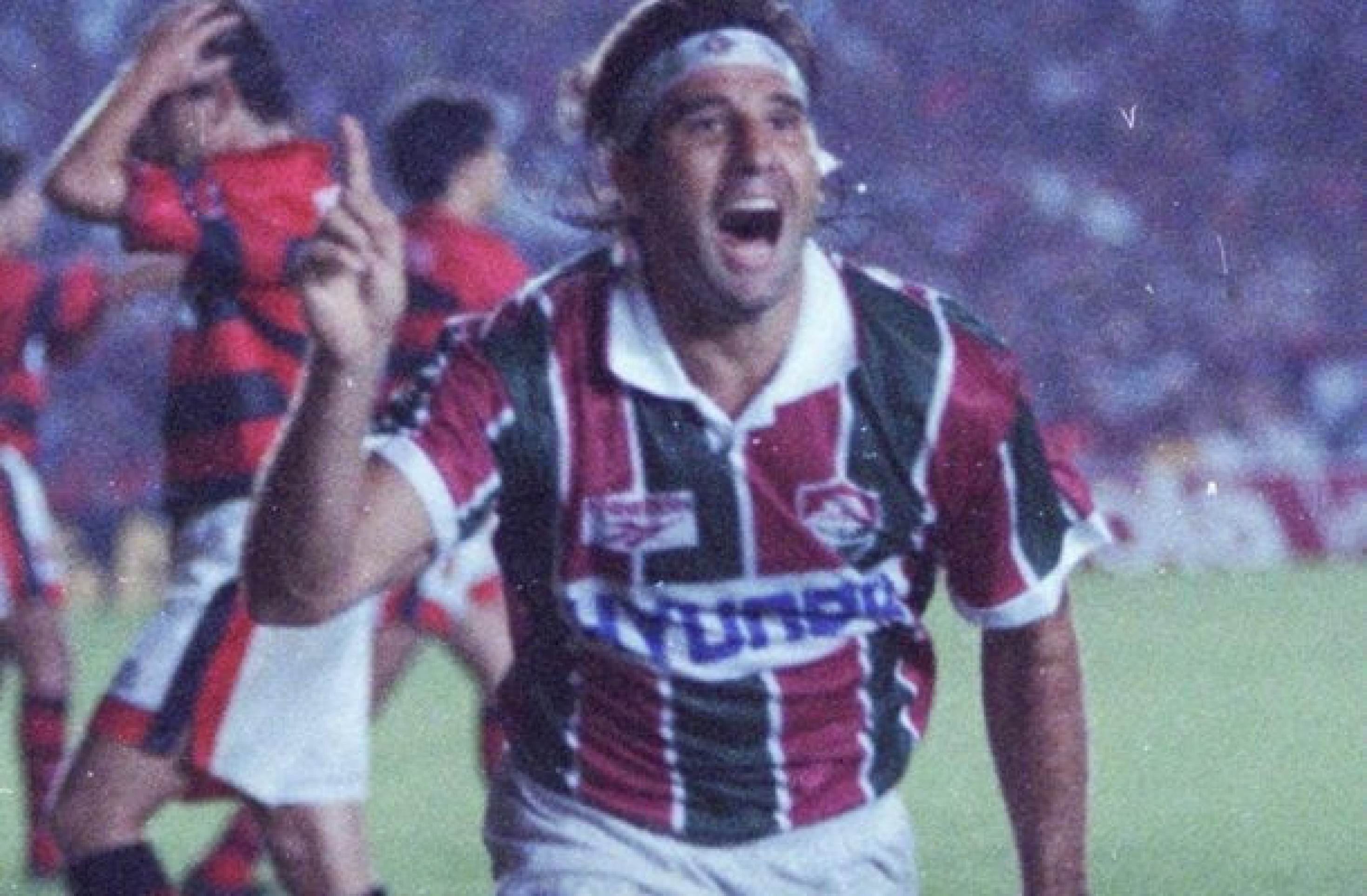 Museu reúne ídolos do Fluminense para celebrar os 30 anos do Gol de Barriga