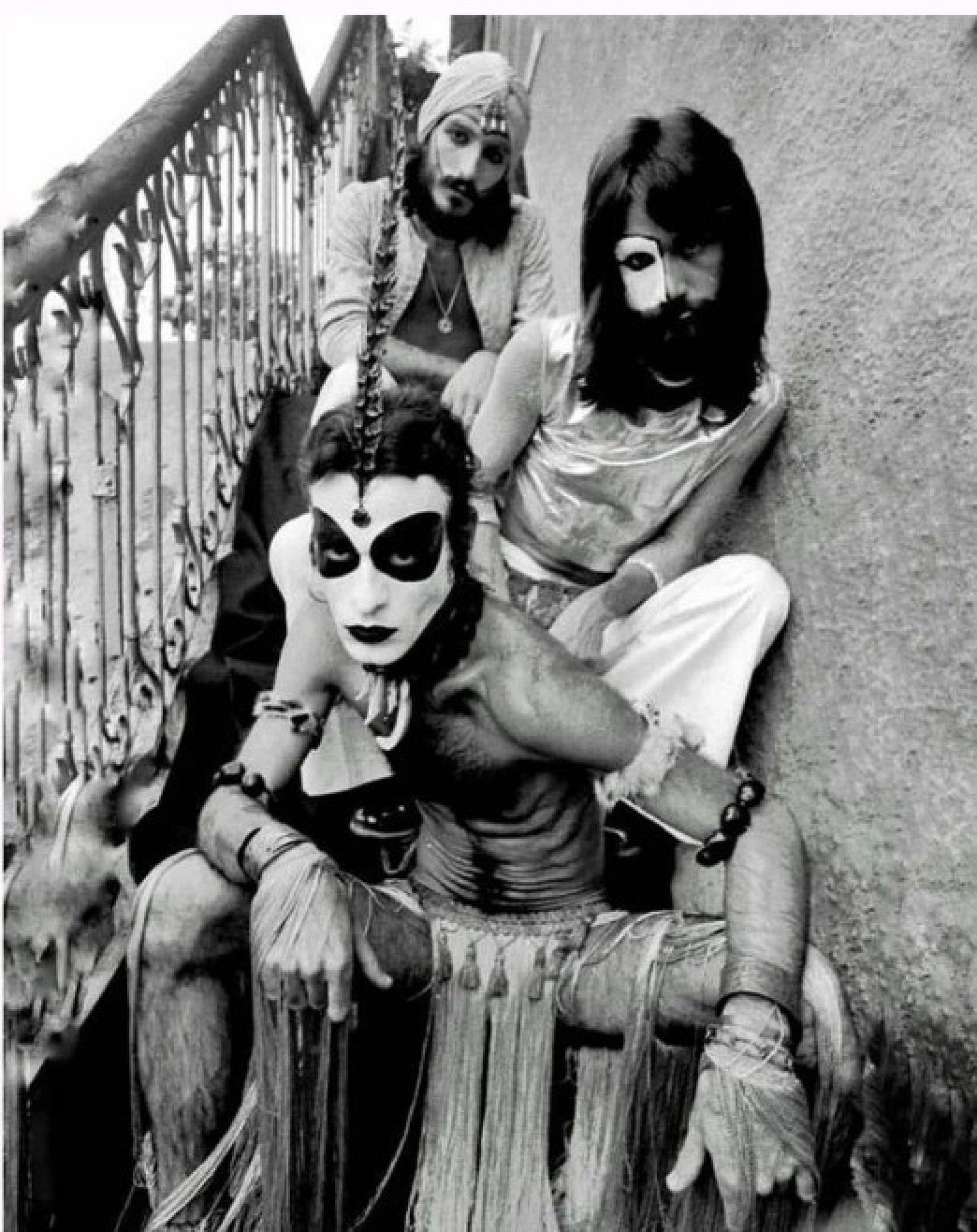 Quem usou maquiagem no rosto primeiro: Secos & Molhados ou Kiss?