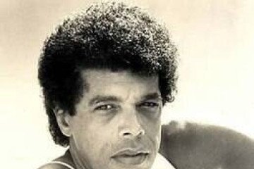 Nascido Vanderley Alves dos Reis em Cajuri, Minas Gerais, em 1945, Wando teve uma infância humilde antes de se mudar para Volta Redonda (RJ) -  (crédito: Reprodu&ccedil;&atilde;o)