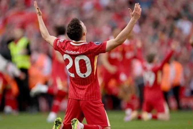 Liverpool anuncia que aposentará camisa 20 usada por Diogo Jota - (crédito: Foto: Divulgação) Liverpool anuncia que aposentará camisa 20 usada por Diogo Jota - (crédito: Foto: Divulgação)