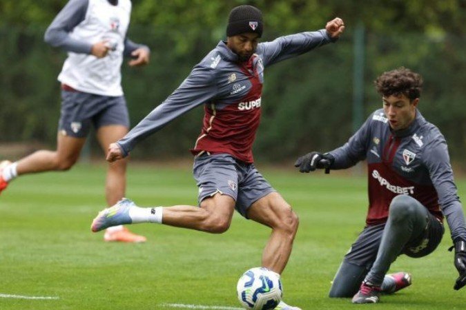 Lucas Moura em atividade nesta quinta-feira no CT da Barra Funda - (crédito: Foto: Rubens Chiri / São Paulo FC) Lucas Moura em atividade nesta quinta-feira no CT da Barra Funda - (crédito: Foto: Rubens Chiri / São Paulo FC)