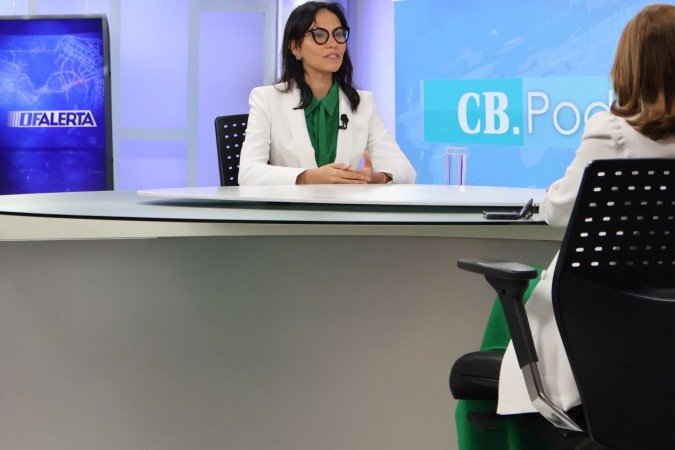 03/07/2025 Bruna Gaston CB/DA Press. CB Poder, Fernanda Fernandes. Na bancada Carlos Alexandre de Souza e Sibele Negromonte
- (crédito: Bruna Gaston CB/DA Press) 03/07/2025 Bruna Gaston CB/DA Press. CB Poder, Fernanda Fernandes. Na bancada Carlos Alexandre de Souza e Sibele Negromonte
- (crédito: Bruna Gaston CB/DA Press)