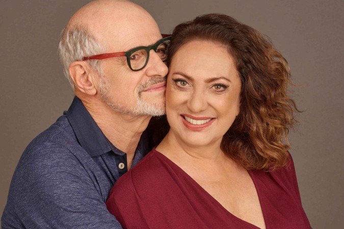 Intimidade Indecente
Direção: Guilherme Leme Garcia. Com Eliane Giardini e Marcos Caruso. HOje, às 18h e às 20h, e amanhã, às 17h e às 19h, no Teatro Royal Tulip, Hotel Royal Tulip Alvorada (SHTN Trecho 1). Ingressos: a partir de R$, na Belini (113 Sul) e no Sympla. Não recomendado para menores de 14 anos
