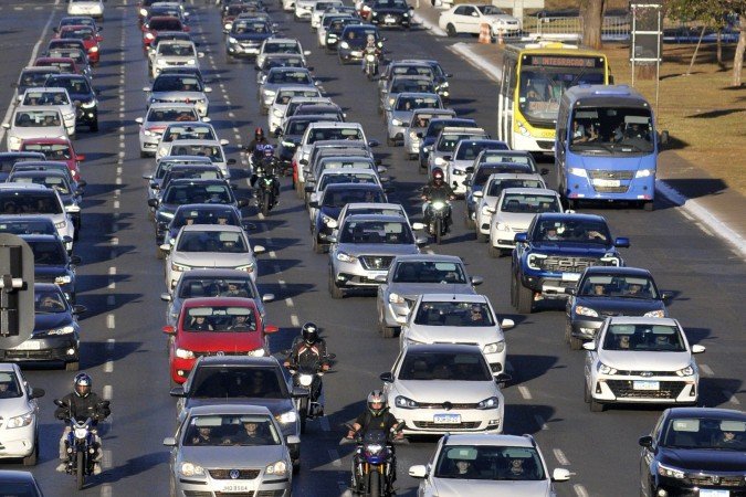 Em comparação ao mesmo período do ano passado, houve um aumento de 4,75% nas multas por excesso de velocidade - (crédito: Minervino Júnior/CB/D.A.Press) Em comparação ao mesmo período do ano passado, houve um aumento de 4,75% nas multas por excesso de velocidade - (crédito: Minervino Júnior/CB/D.A.Press)