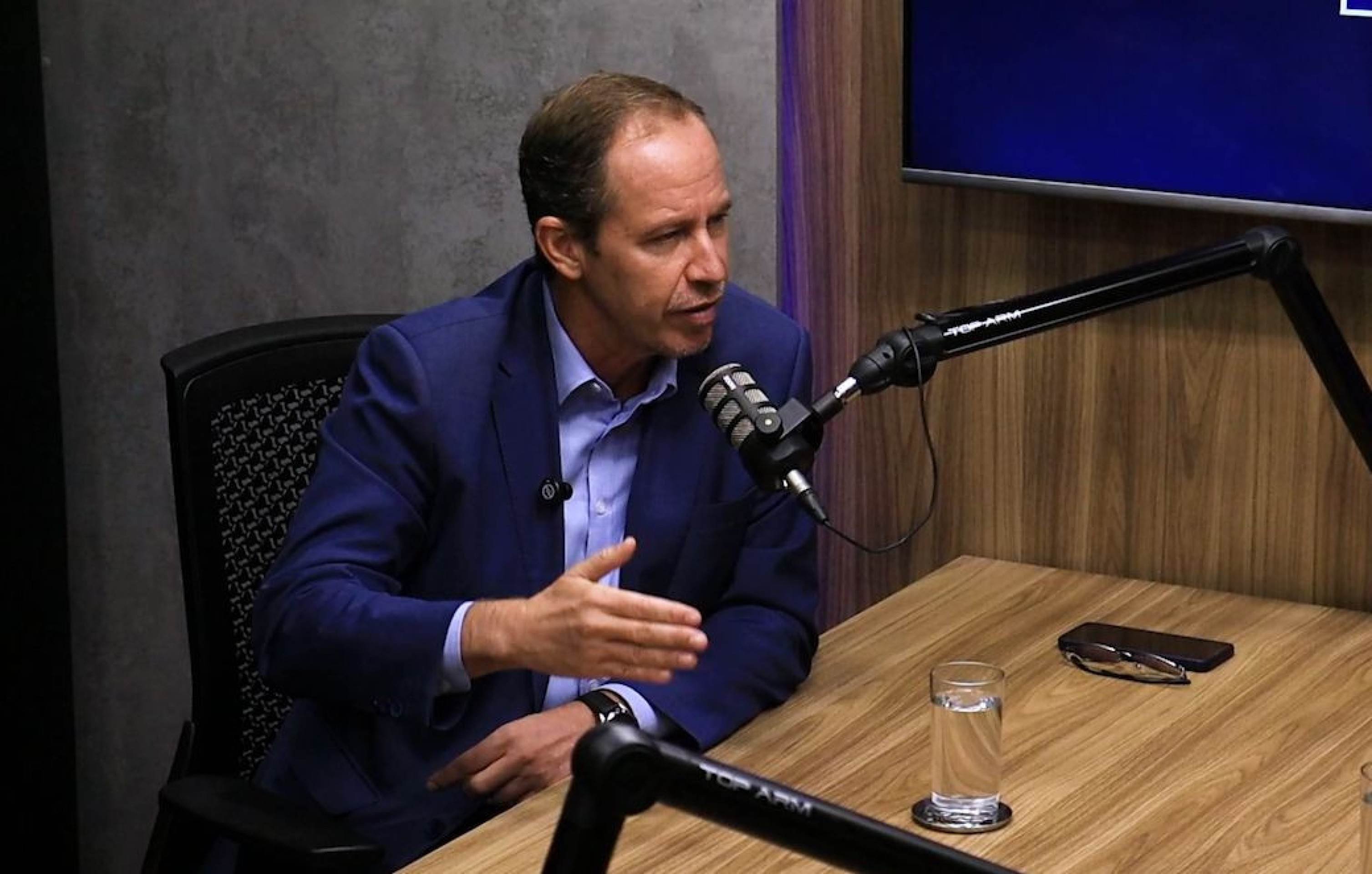 Cappelli lança livro sobre 8/1: 