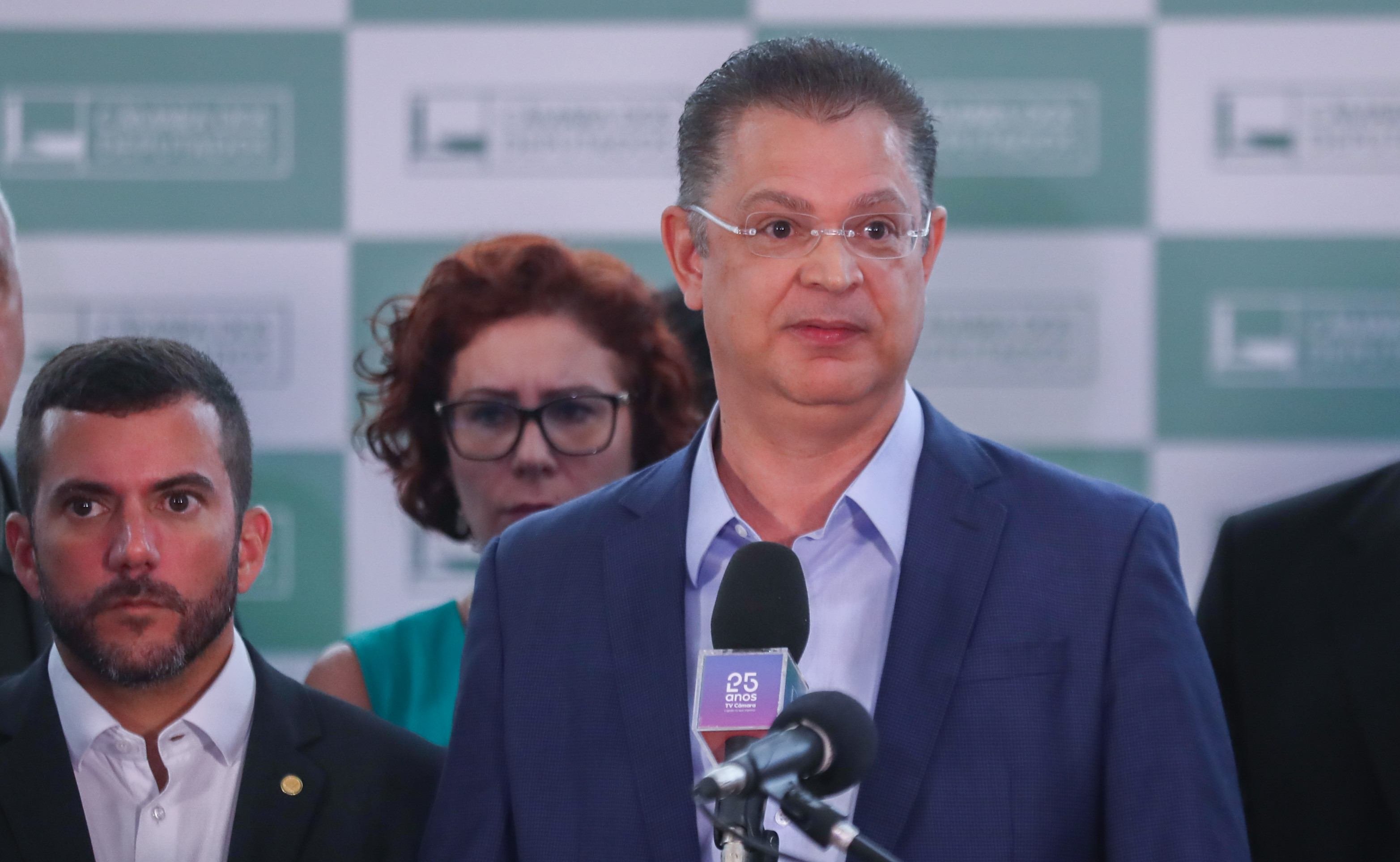 Sóstenes pede que Itália conceda asilo a Zambelli