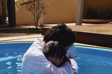 Larissa Figueiredo viajou a 
Brasília para se batizar