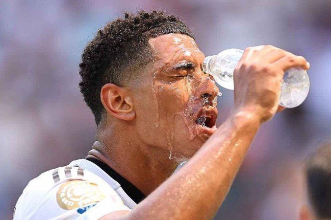 A partida México 2x1 República da Irlanda (foto), pela fase de grupos da Copa do Mundo dos Estados Unidos em 1994, foi marcada pelo intenso calor em Orlando, na Flórida -  (crédito: Getty Images)